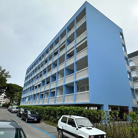 Apartment Beachside Retreat For Families With Parking Bibione